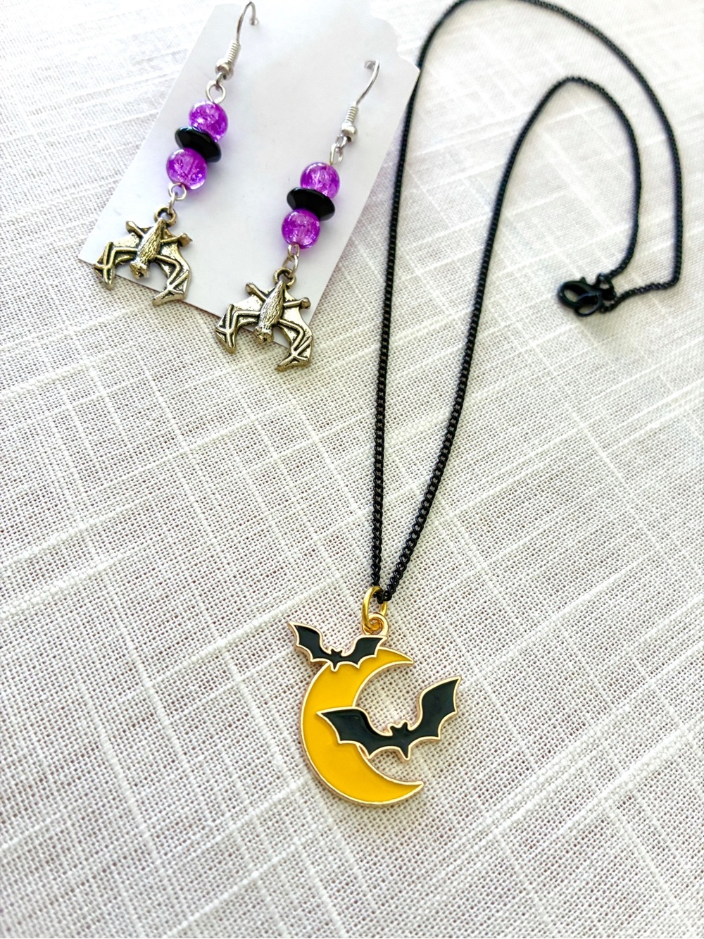 Halloween Bats Moon Pendant Necklace and Bat 🦇 Earrings NEW